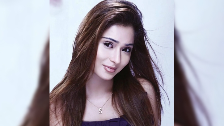 দিল্লির অনুষ্ঠানে হেনস্তার অভিযোগ সারা খানের