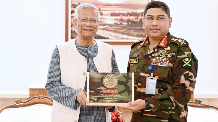 প্রধান উপদেষ্টার সঙ্গে বিদায়ী সাক্ষাৎ করেছেন সেনাপ্রধান