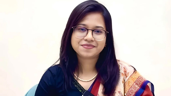 আপিলেও টিকল না মনিরা শারমিনের মনোনয়ন