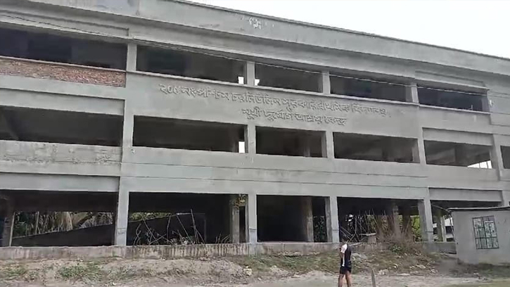 চরফ্যাশনে একটি প্রাথমিক বিদ্যালয়ে শিক্ষা কার্যক্রম ব্যাহত