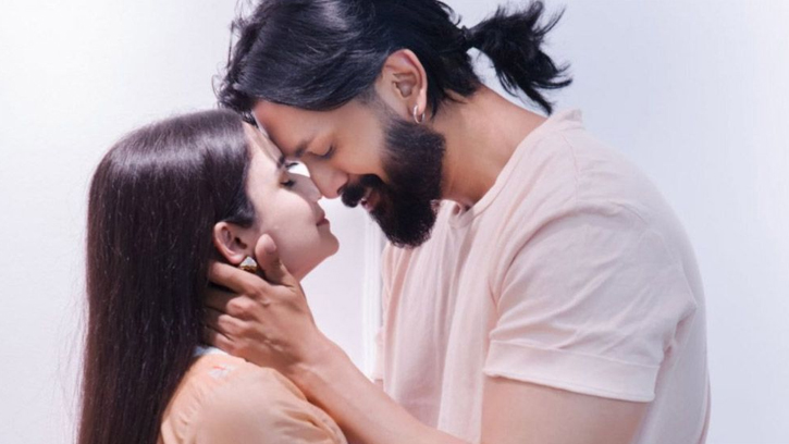 শুভ-ঐশীর প্রেমের খোঁজ?