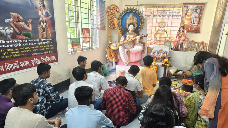 কুবিতে প্রথমবারের মতো সিদ্ধিদাতা গণেশের বন্দনা 