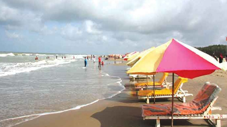 সমুদ্র সৈকতের জাদুময় ভ্রমণ