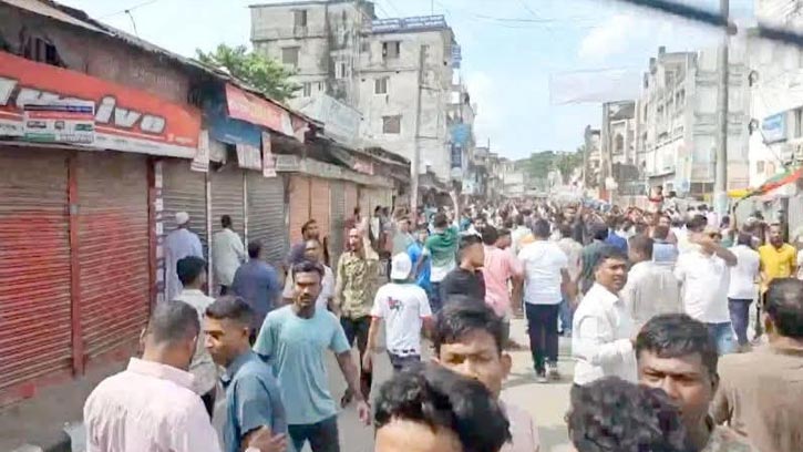 ভোলায় বিএনপি-বিজেপি সংঘর্ষে পুলিশ ও সাংবাদিকসহ ২০ আহত