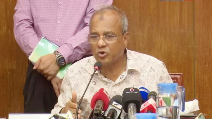 ২৪ সেপ্টেম্বর থেকে দুর্গাপূজা নিরাপত্তায় পুলিশ মাঠে থাকবে: স্বরাষ্ট্র উপদেষ্টা