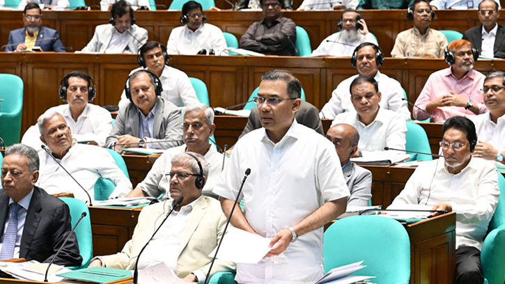 চাকরির জন্য দীর্ঘ অপেক্ষা নয়, কর্মসংস্থান তৈরি করবে তরুণরা: প্রধানমন্ত্রী