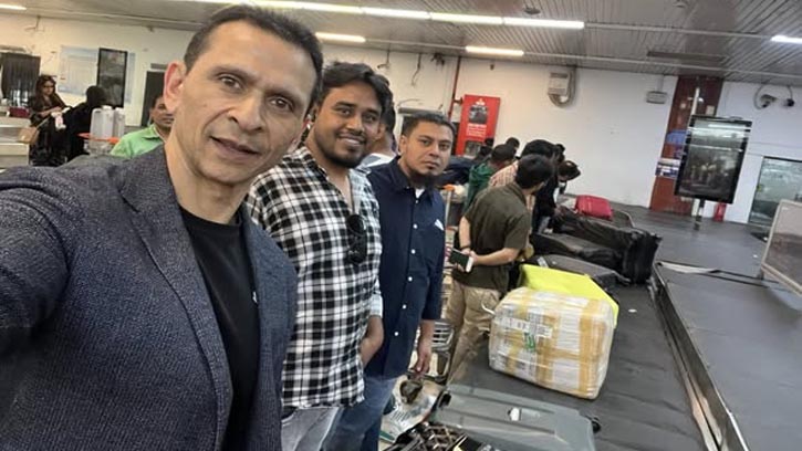 দেশে ফিরেছেন সোহেল তাজ