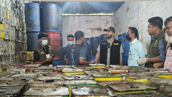 সারাদেশে ১ লাখ ৪২ হাজার লিটার ভোজ্যতেল জব্দ, জরিমানা ৬ লাখ টাকা