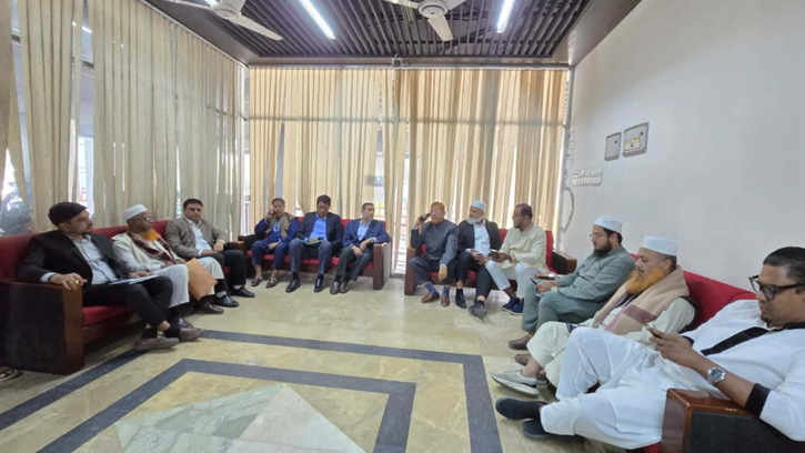 ৩০ আসনের ফলাফল পুনঃগণনার জন্য ইসিতে হাজির ১১ দলীয় জোট