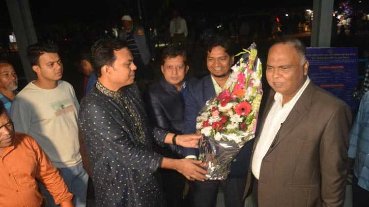 শতবর্ষী স্টিমার পিএস মাহসুদ বরিশালে পৌঁছাল, নতুন যাত্রা শুরু
