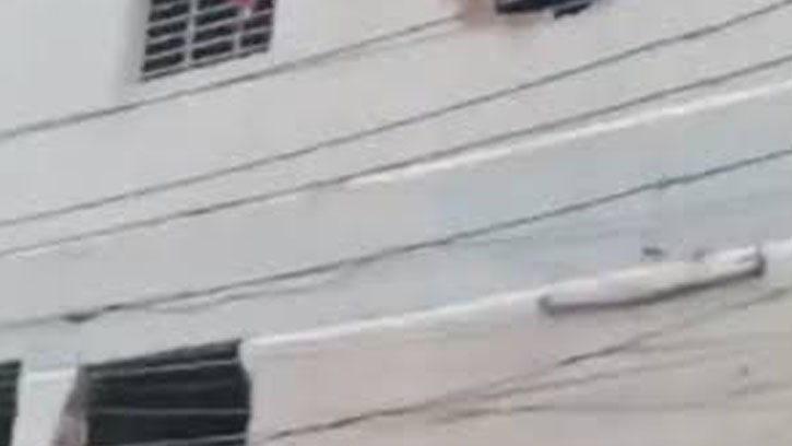 পরিত্যক্ত আ’লীগ কার্যালয়ে আকস্মিক বাজলো ৭ মার্চের ভাষণ