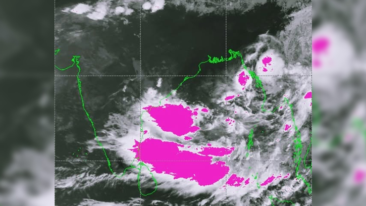 কড়া রোদের পরই বৃষ্টি বলয়