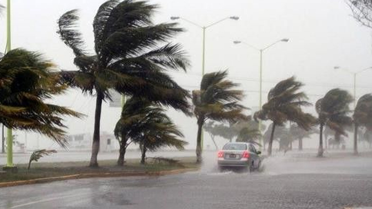 সাত অঞ্চলে দমকা হাওয়া ও বজ্রবৃষ্টির পূর্বাভাস
