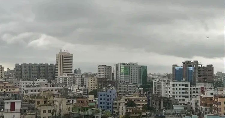 ঢাকায় আকাশ মেঘলা, পার্শ্ববর্তী এলাকায়ও বজ্রসহ  বৃষ্টির সম্ভাবনা