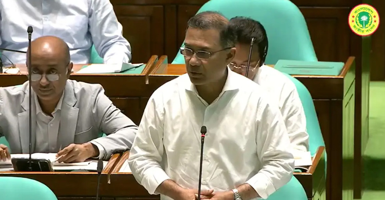 অনার্স পর্যন্ত অবৈতনিক শিক্ষা, মেধাবীদের বৃত্তি দিতে চায় সরকার