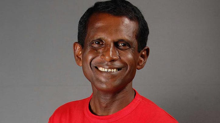 অভিনয় থেকে দূরে, চাকরির সন্ধানে হাসান মাসুদ