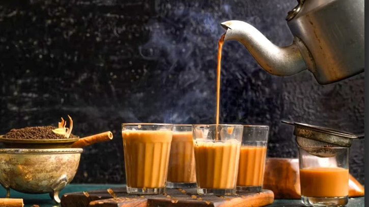 আন্তর্জাতিক চা দিবস: এক কাপ চায়ে সুখের গল্প