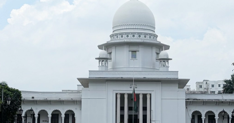 কাতারের সাবেক আমিরের মৃত্যুতে দেশে আজ রাষ্ট্রীয় শোক, অর্ধনমিত জাতীয় পতাকা