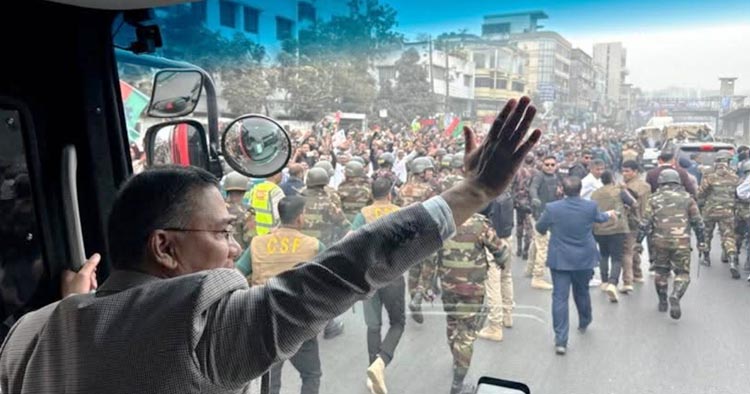গণসংবর্ধনা মঞ্চের কাছে পৌঁছালেন তারেক রহমান, নেতাকর্মীদের স্লোগানে উত্তাল