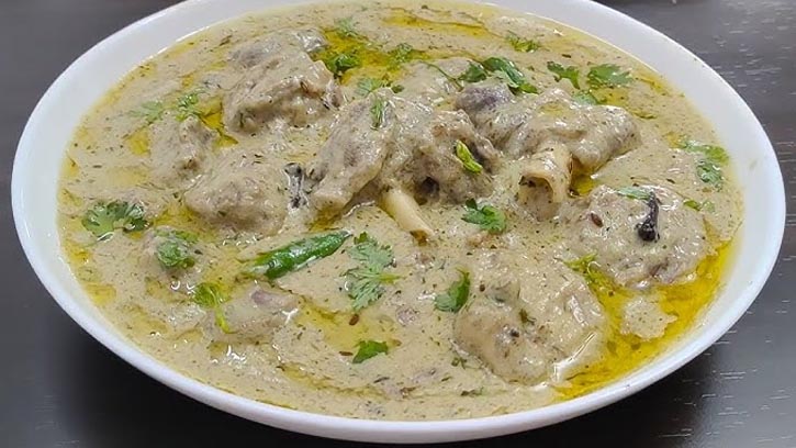 ঘরোয়া স্বাদে গরুর মাংসের সাদা কোরমা