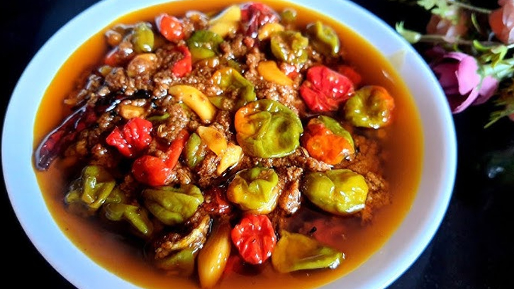 ঝাল প্রেমীদের জন্য ঘরোয়া নাগা মরিচের আচার