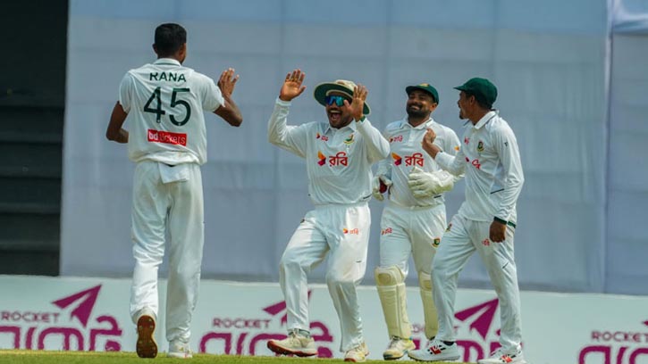 টেস্ট ইতিহাসে নতুন অধ্যায় লিখল বাংলাদেশ, পেছনে ফেলল ভারতকে