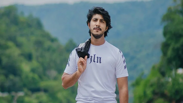 জনপ্রিয় অভিনেতা ভোটের বিষয়টি কীভাবে দেখছেন?