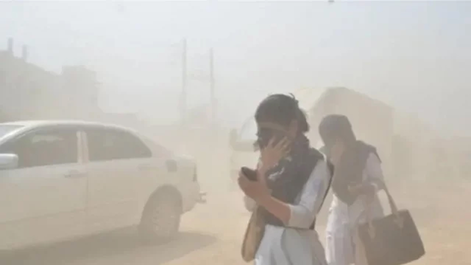 দিনের শুরুতেই বিশ্বের সবচেয়ে দূষিত শহর ঢাকা