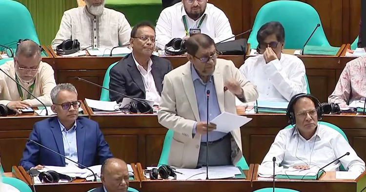 নকল ওষুধে ‘জিরো টলারেন্স’, বললেন স্বাস্থ্যমন্ত্রী