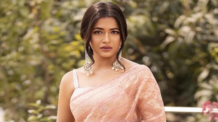 টিকিট শেষ হওয়ার পর বাঁধনের চয়েস ‘প্রেসার কুকার’