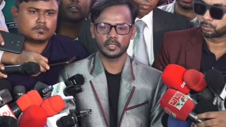 বগুড়া-৪ আসনে নির্বাচন করছেন হিরো আলম