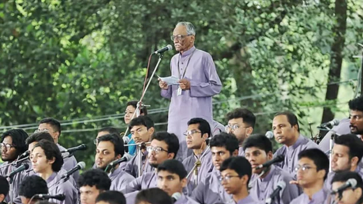 নির্ভয়ের গান গাওয়ার সমাজ গড়ার আহ্বান: ছায়ানট সভাপতি