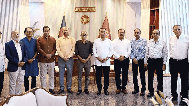 প্রধানমন্ত্রীর সঙ্গে সম্পাদক পরিষদের বৈঠক অনুষ্ঠিত