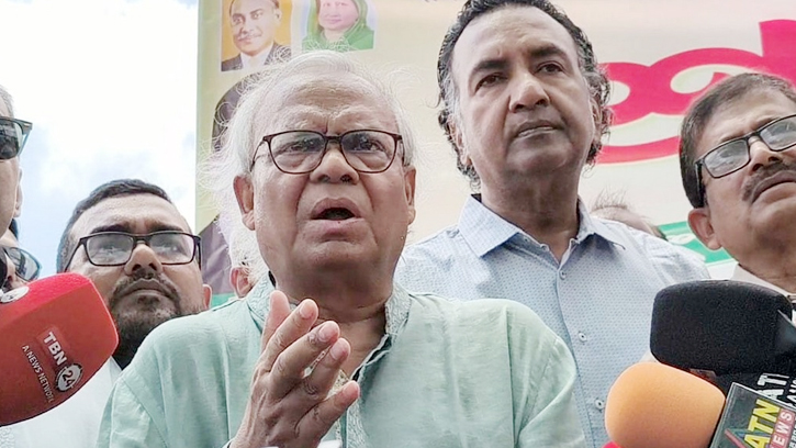 প্রশাসন থেকে আওয়ামী ক্যাডারদের অপসারণ করতে হবে: রিজভী
