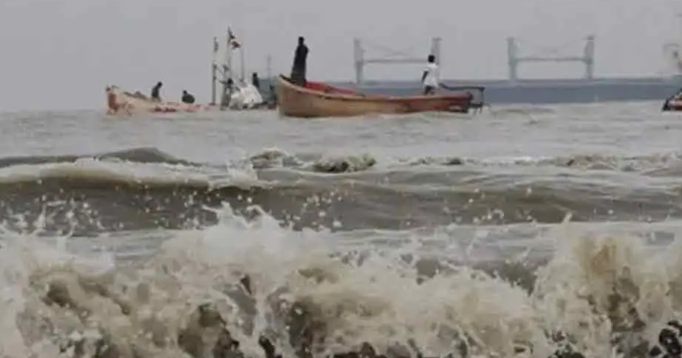 বঙ্গোপসাগরে নতুন লঘুচাপ, চার সমুদ্রবন্দরে ৩ নম্বর সতর্ক সংকেত