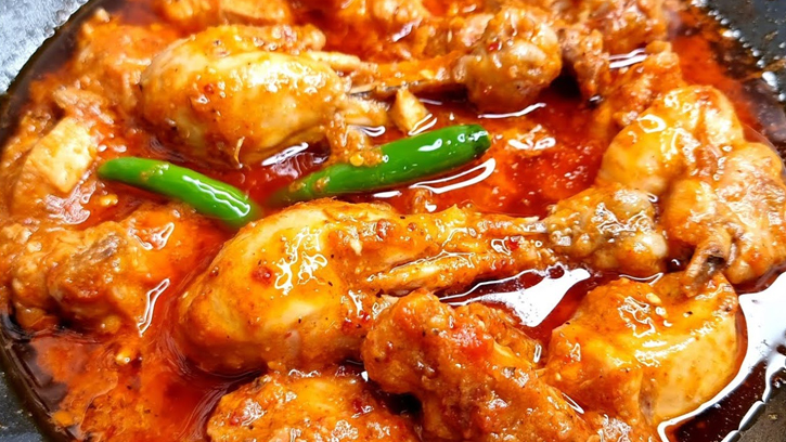 ঘরেই বানান স্মোকি ফ্লেভারের পাকিস্তানি কড়াই চিকেন