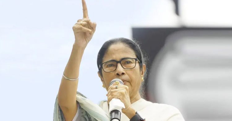 ভোট কারচুপির অভিযোগে উত্তপ্ত পশ্চিমবঙ্গ, পদত্যাগে অস্বীকৃতি মমতার