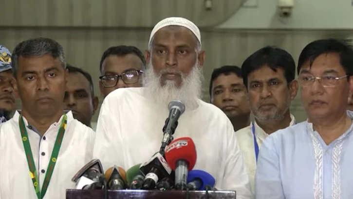 মন্ত্রী হিসেবে নয়, হাজিদের সেবক হিসেবে সৌদিতে যাচ্ছি: ধর্মমন্ত্রী