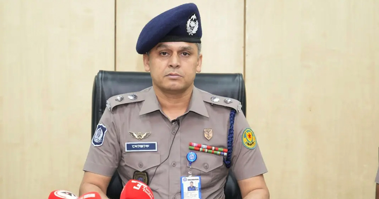 মাদকবিরোধী অবস্থানের জেরে মোটরসাইকেল আরোহীকে ইট নিক্ষেপ, গ্রেপ্তার ২