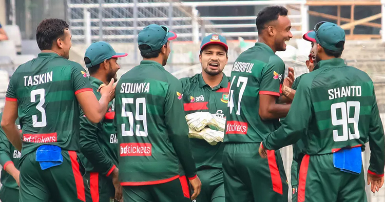 শরিফুল-তাসকিনের দাপটে চাপে অস্ট্রেলিয়া