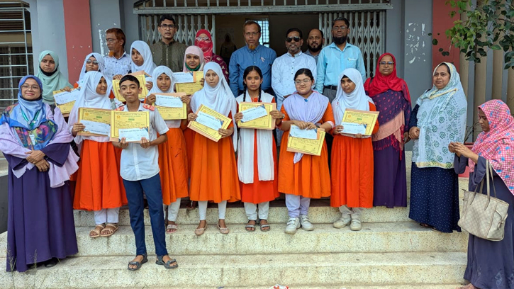 নবীনগরে বৃত্তিপ্রাপ্ত শিক্ষার্থীদের মাঝে সনদ ও আর্থিক অনুদান প্রদান