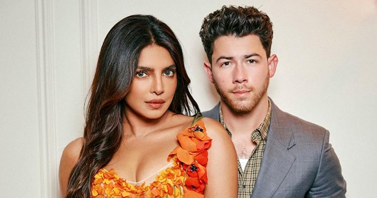 স্বামীকে ‘বাবু’ বলেই ডাকেন প্রিয়াঙ্কা, ফাঁস করলেন দাম্পত্যের মজার গল্প
